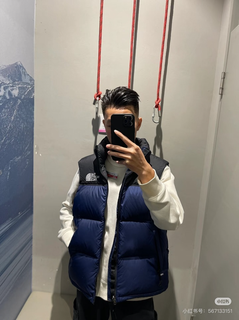 110429 Men's and women's classic high and full embroidered logo down vest clothes on the north side