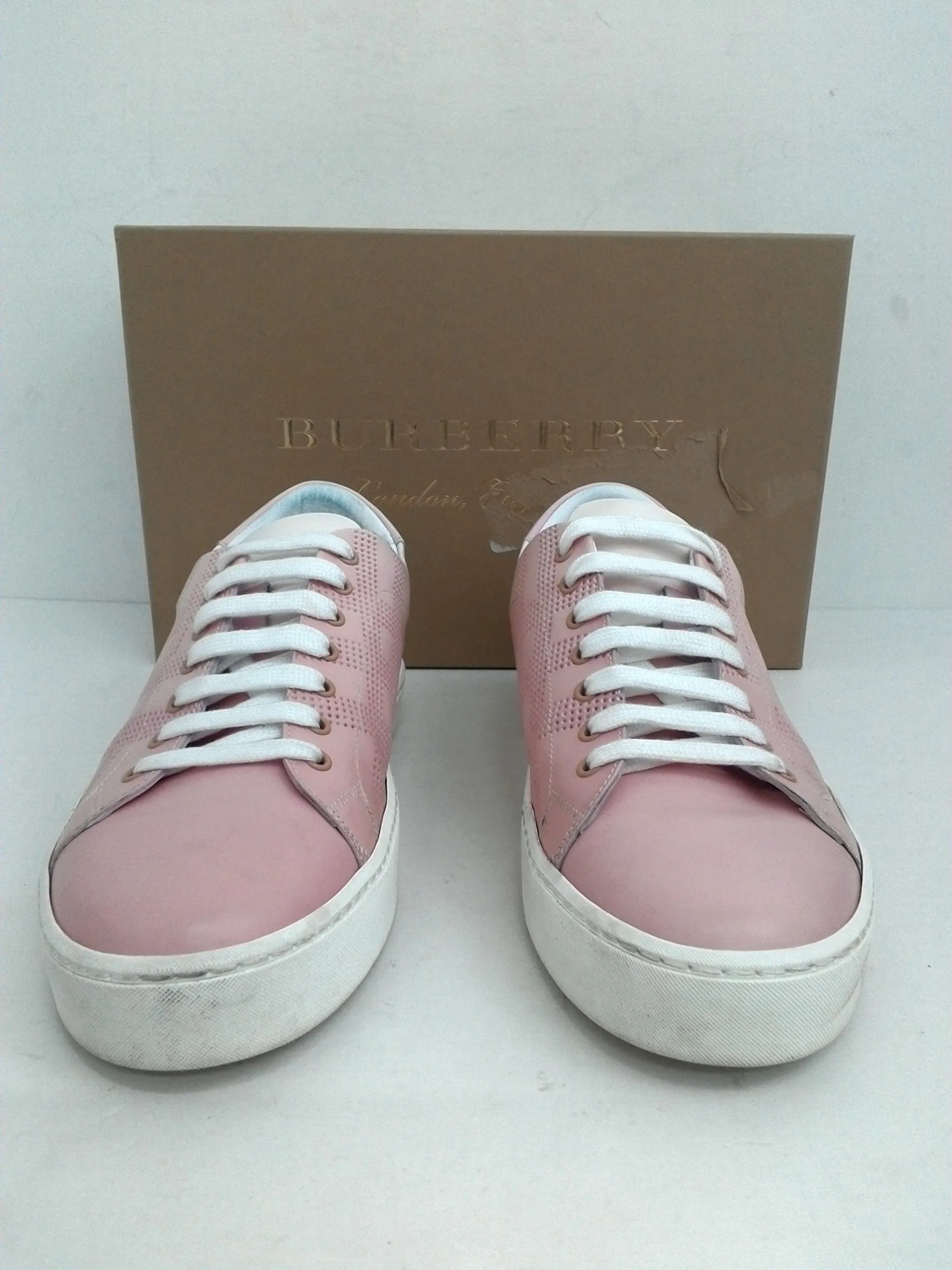 Burberry Women's Low Top Sneakers Sugar Pink Size 37.5